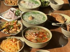 -亮亮面馆(经六路店)