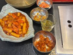-臻牛烤肉
