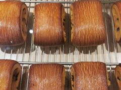 -VERIE BAKEHOUSE