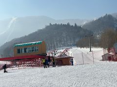 -亚布力新体委滑雪场