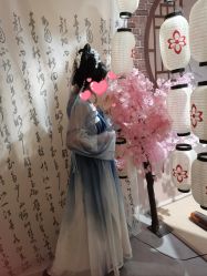 -一揽芳华汉服旗袍体验馆(拙政园店)