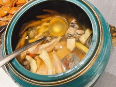 海底椰炖竹丝鸡-悦秀·高级粤菜