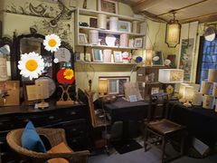 -邊城書店