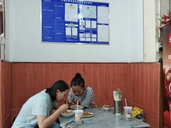 大堂-再回首鸡肉米线(人民路一店)