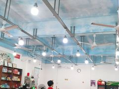 大堂-源海渔村·现捞海鲜(大角湾店)