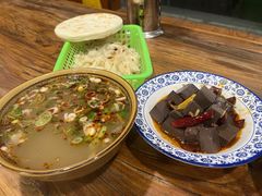 辣子蒜牛血-兄弟俩老李家牛肉汤(总店)