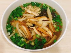 -老西白点心店
