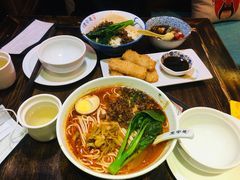 -张氏宽窄巷成都名小吃(茂业百货华强北店)