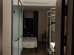 -奢月酒店(成都华西二院锦江院区三圣花乡地铁站店)