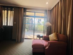 -昆明春城湖畔度假村