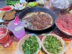 -赵美丽·重庆社区火锅·直营店(火车东站·中豪国际店)