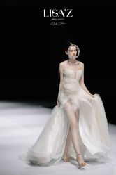 -Renee芮亦婚纱(原丽莎)