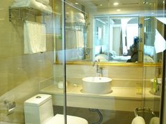 DSC00292_浴室_副本-维也纳酒店(桂林万象城火车站店)