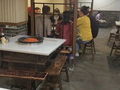 -洞子老火锅(青年路店)