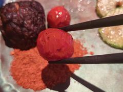 -包整·丝娃娃(一览甲秀楼风景店)