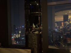 -唐拉雅秀酒店-西锦汇空中BBQ·思创餐厅