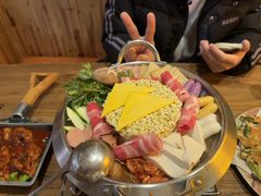小木屋部队锅-恩你小木屋·韩式料理(假日广场店)