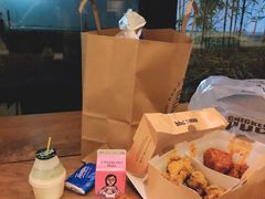 -BHC炸鸡(明洞总店)