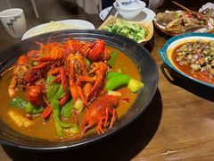 -聚汇三少·龙虾·中餐厅(莫邪路新天地店)