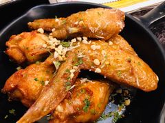 蜜汁辣鸡翅-机器人火炉披萨