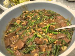 韭菜炒鸽血-朱记乳鸽王·非遗石岐乳鸽·全鸽宴(大兴旗舰店)