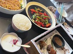 -桥边小楼·手工云南菜·古城观景小楼儿