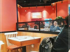 -渝是乎酸菜鱼·川渝小炒(新世界百货望京店)