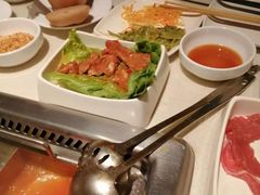 -海底捞火锅鲜切牛肉主题店(长寿路店)