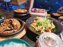-韩烧牛中牛·甄选黑牛烤肉(黑金店)