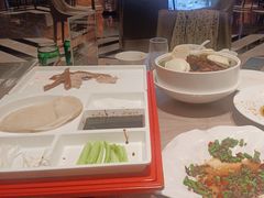 -艳阳天·非遗楚菜(武汉客厅店)