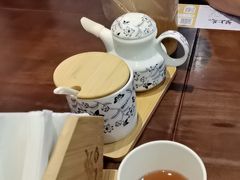 -蟹上黄·蟹黄面·江南糖水(人民广场店)