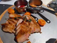 碳烤猪颈肉-小大董·烤鸭(观景餐厅·南京西路店)