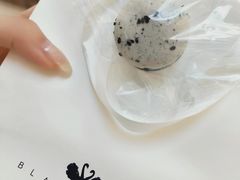 黑芝麻马卡龙-黑天鹅蛋糕店(青年大街店)