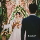 婚礼已经结束了一年了。仿佛那天找到丰联花园公馆的场景