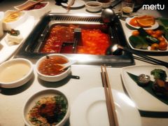 -海底捞火锅鲜切牛肉主题店(长寿路店)