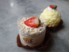 燕麦蛋糕-COVA(新天地Xintiandi店)