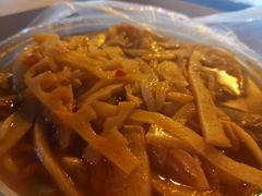 酸辣笋尖米粉-卓雅桂林米粉