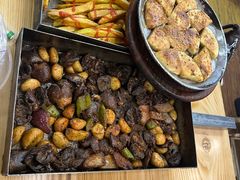 -老东镇啤酒屋海鲜加工·蒸汽海鲜·海鲜烧烤(台东店)