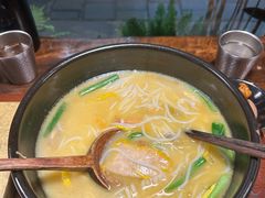 -银米·云南传统过桥米线(双廊黑金冠店)