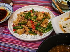 -香巴拉云南餐厅(华莱坞店)