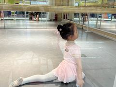 -炫艺舞蹈培训中心(枫尚奥特莱斯店)