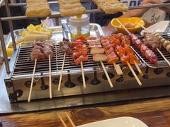 -哈尔滨小酒馆·鲜肉现穿自助烧烤(康新花园店)