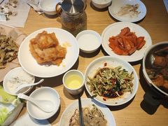 -关东小磨东北菜(上海长风大悦城店)