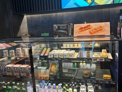 -星巴克(杭州临平银泰城B1店)