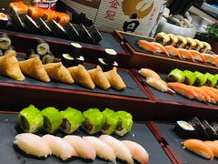 多种寿司-OPEN開全日自助餐厅·西餐·海鲜(佛山希尔顿酒店)