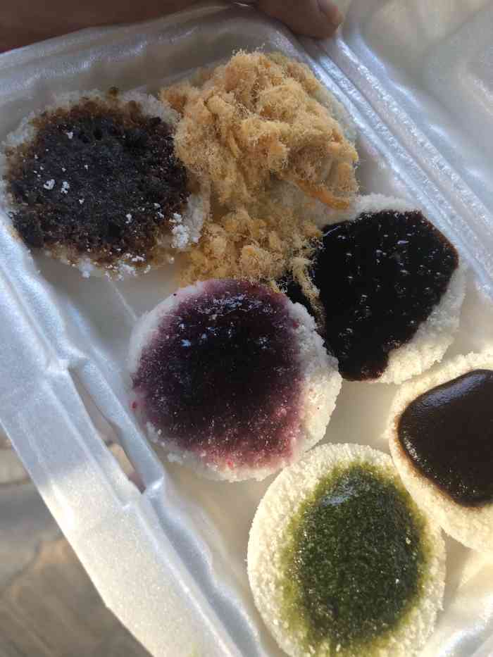 天津卫刘记熟梨糕-"推车的这种熟梨糕现在越来越少了有很多摊.