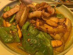 家乡回锅肉-龙门阵茶屋川菜馆(武康路店)