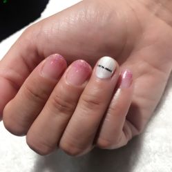 渐变-染指坊日式美甲美睫设计中心