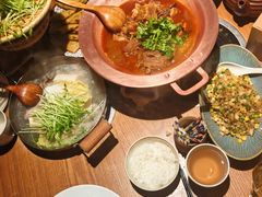 -吃饭皇帝大土家民族菜(荟聚店)