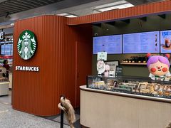 -星巴克(上海虹桥站2A检票口)